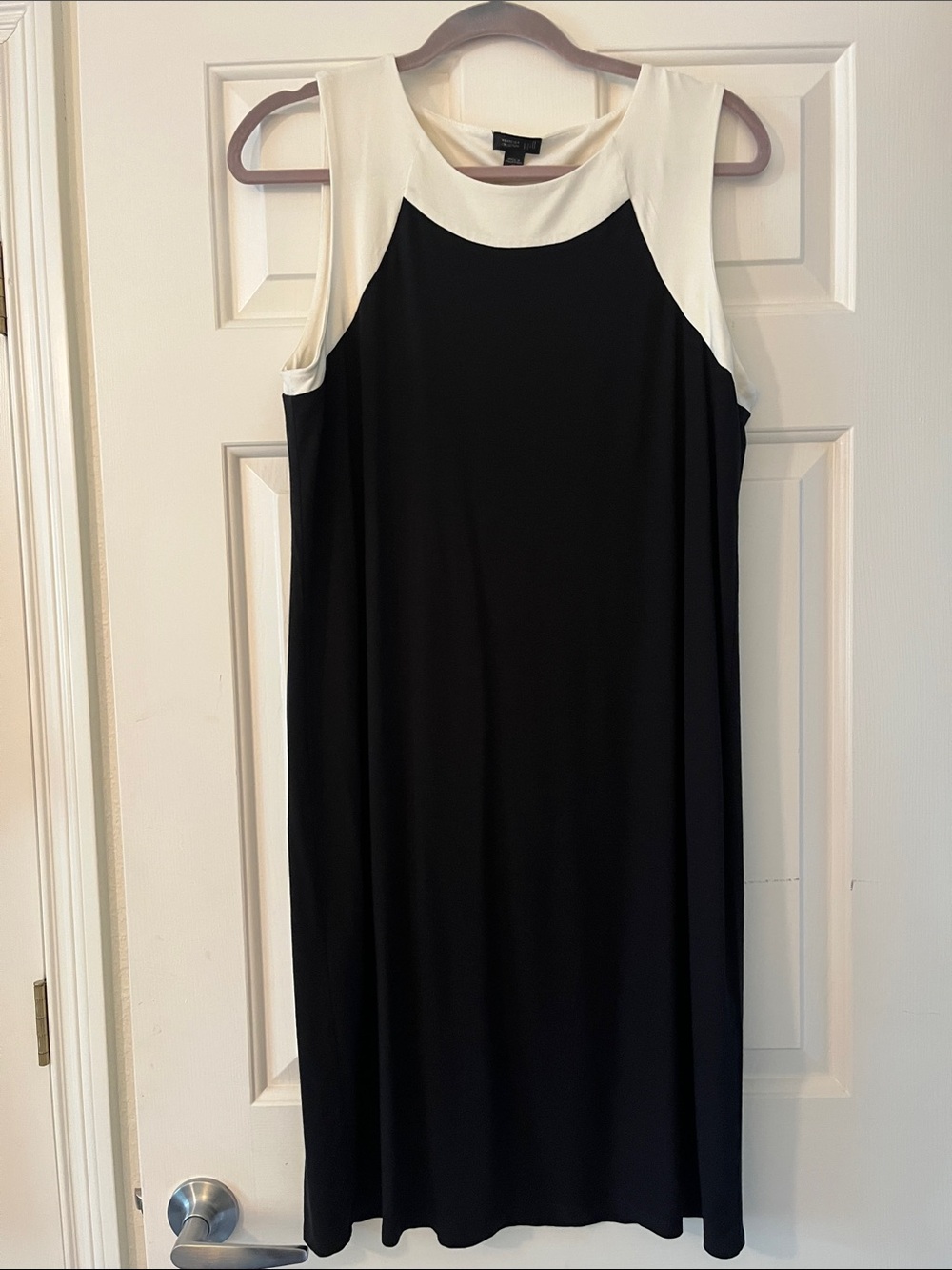J. Jill Black and White Sleeveless Midi Shift Dress